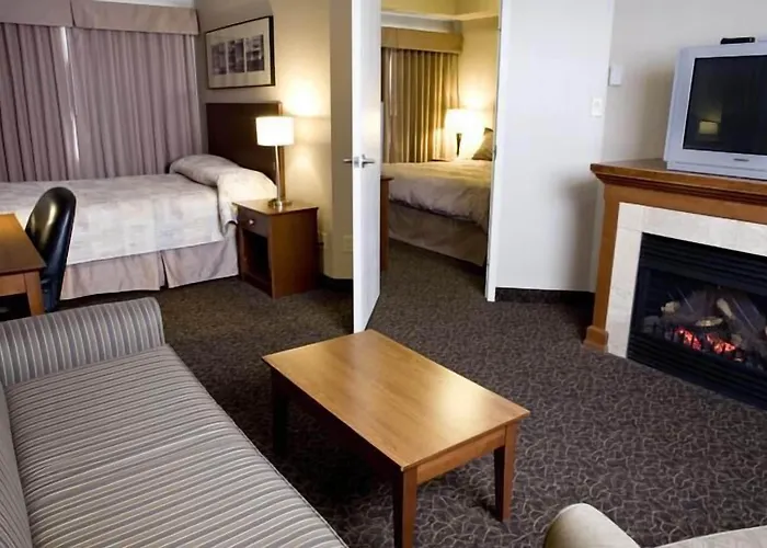 Heritage Inn & Suites - Brooks